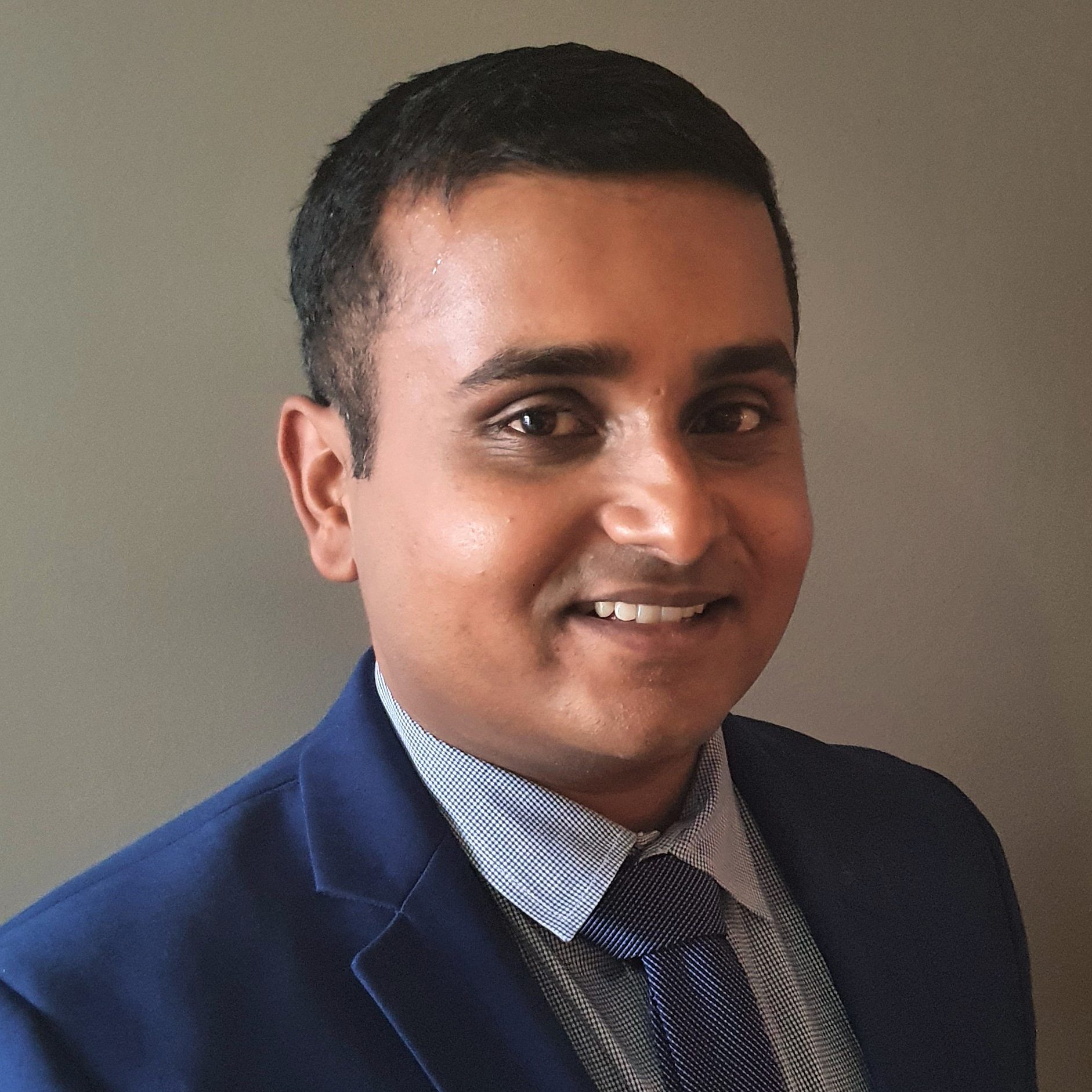 Hashan De Silva headshot