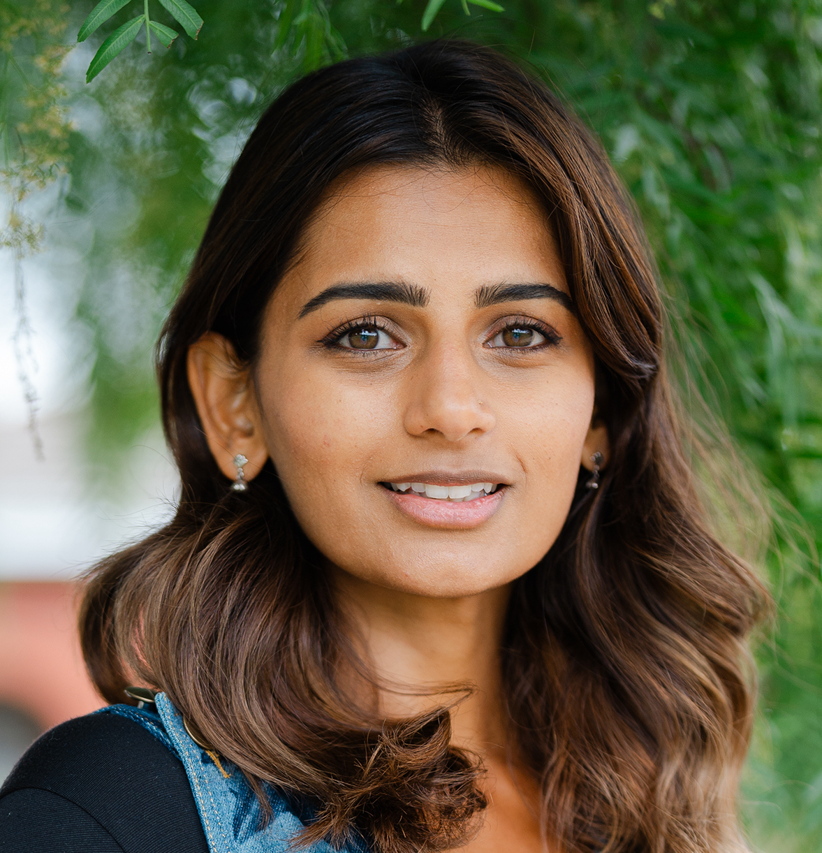 Meenal Khare headshot