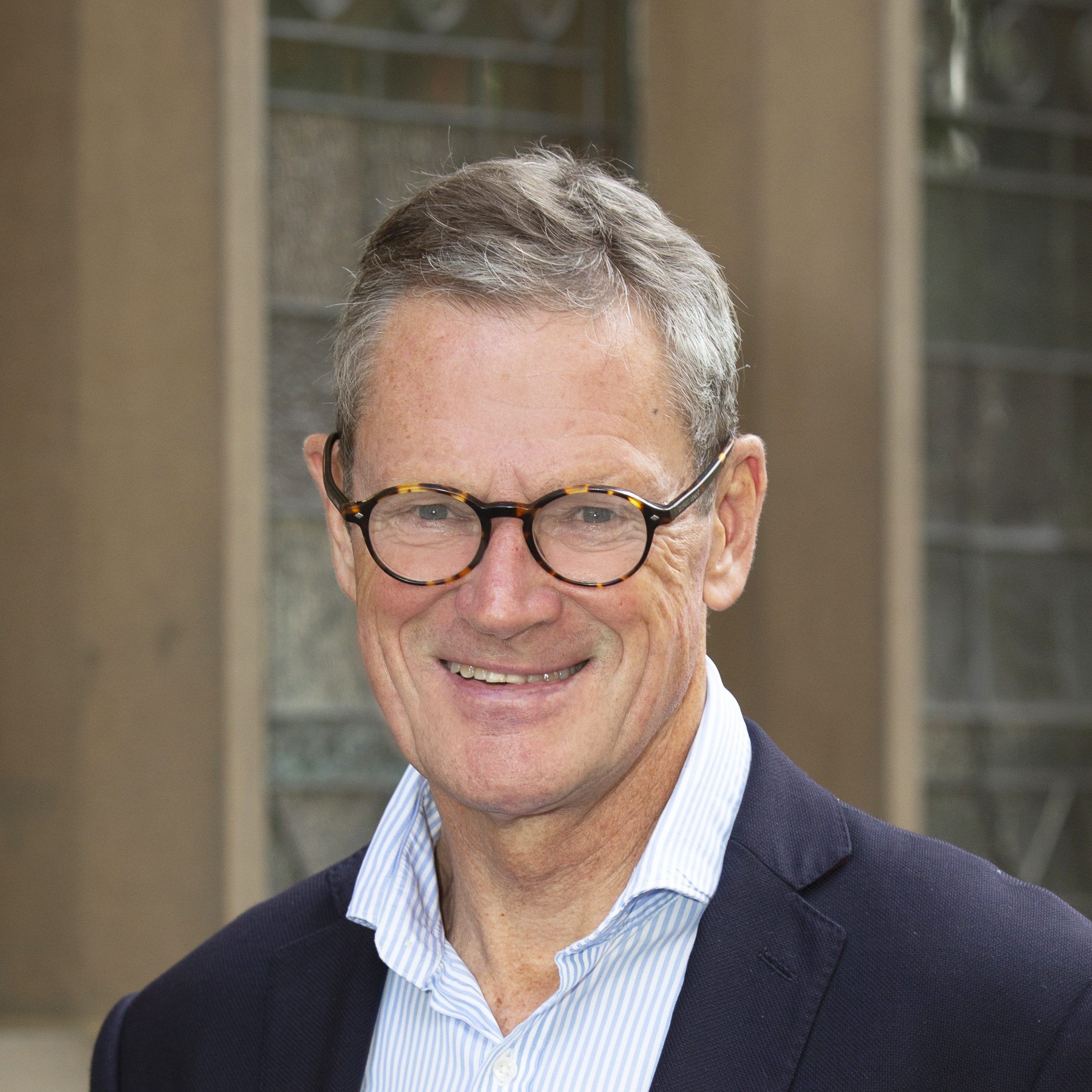Michael Traill AM headshot