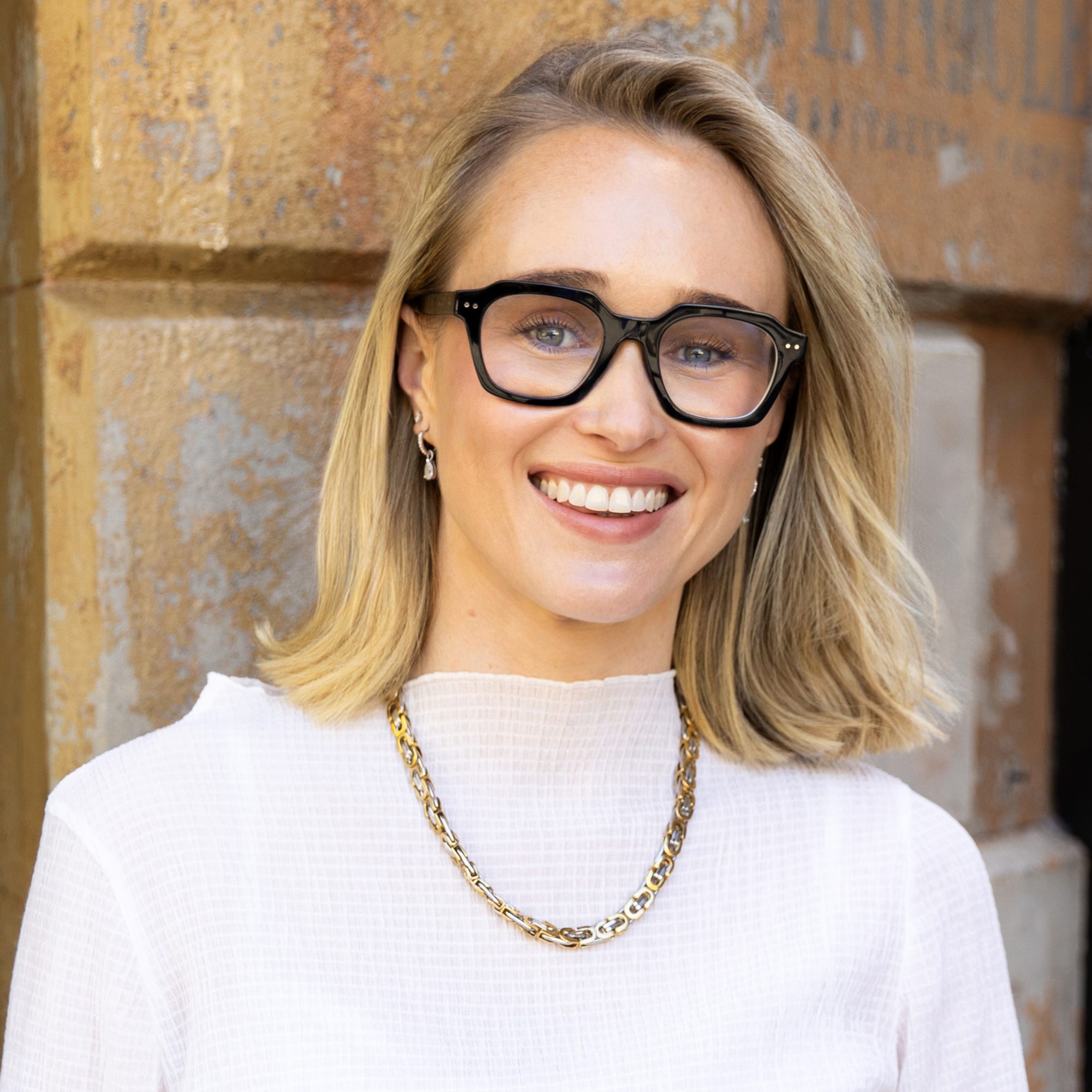 Hannah Loxton headshot